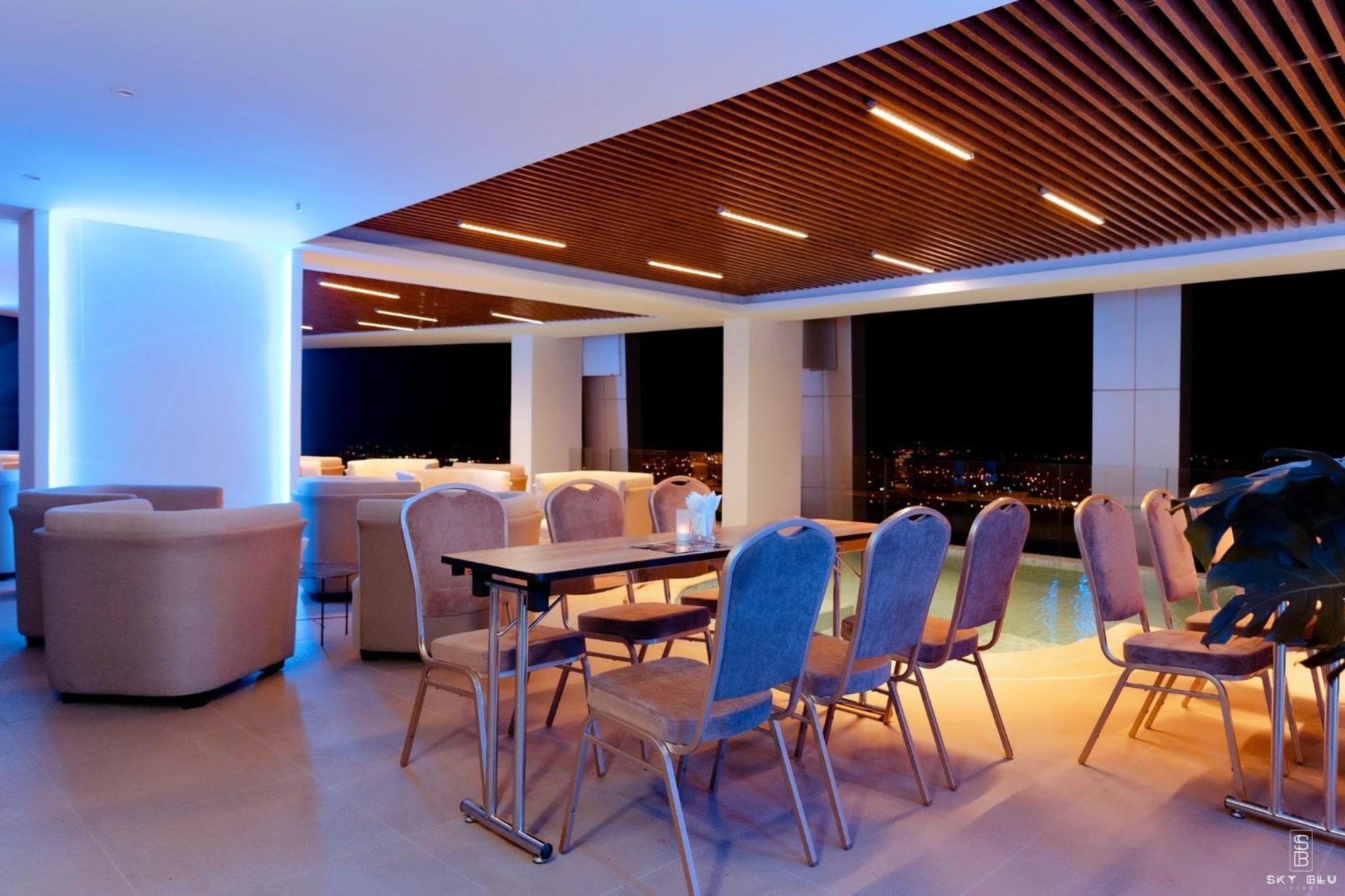 Coastal Panorama Oceanfront Suites Nha Trang Esterno foto