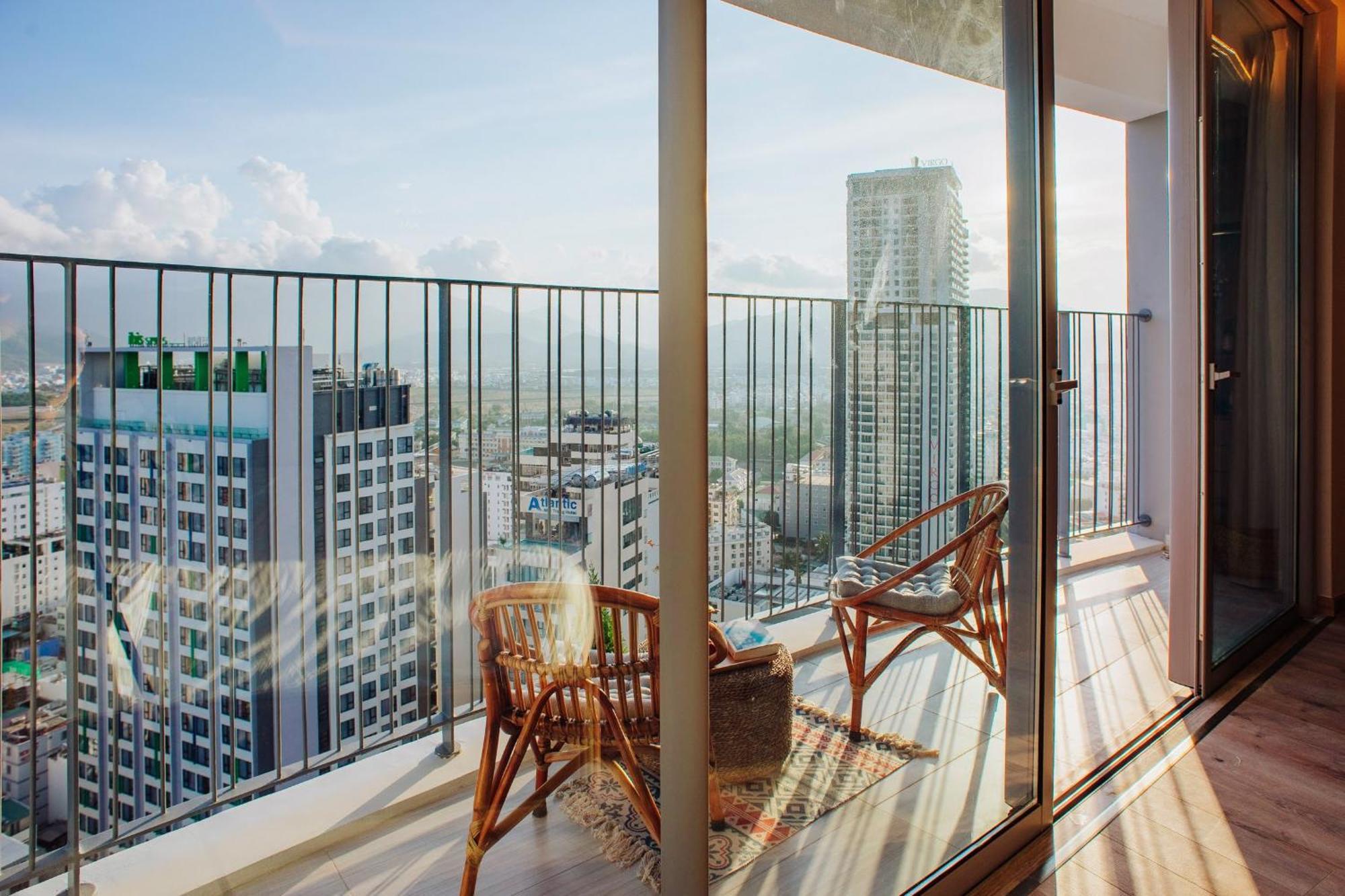 Coastal Panorama Oceanfront Suites Nha Trang Esterno foto