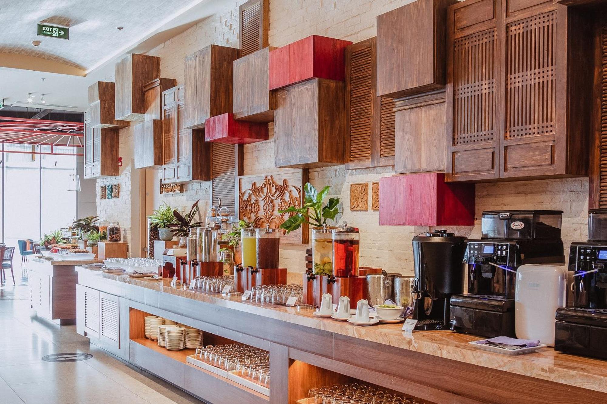 Coastal Panorama Oceanfront Suites Nha Trang Esterno foto